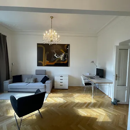 Apartment River View Manes *