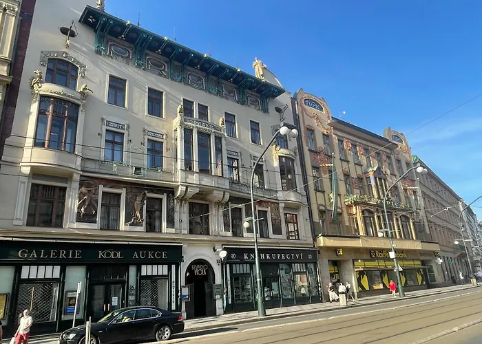 Appartement River View Manes Praag