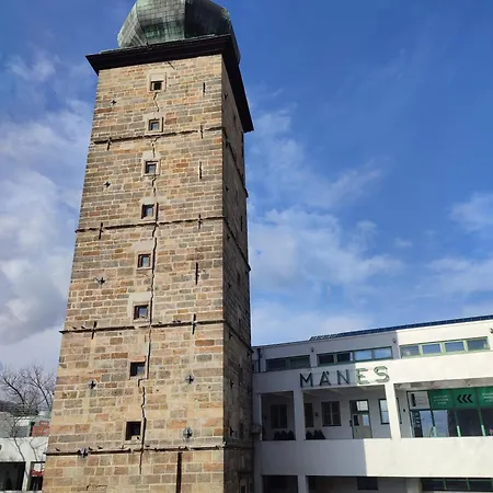 River View Manes Apartmán